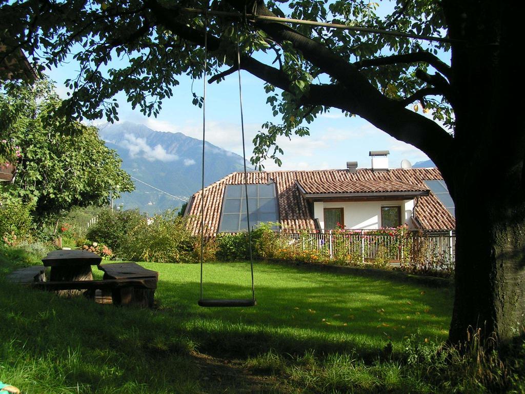 Unterbrunnerhof Apartment Lana Bagian luar foto