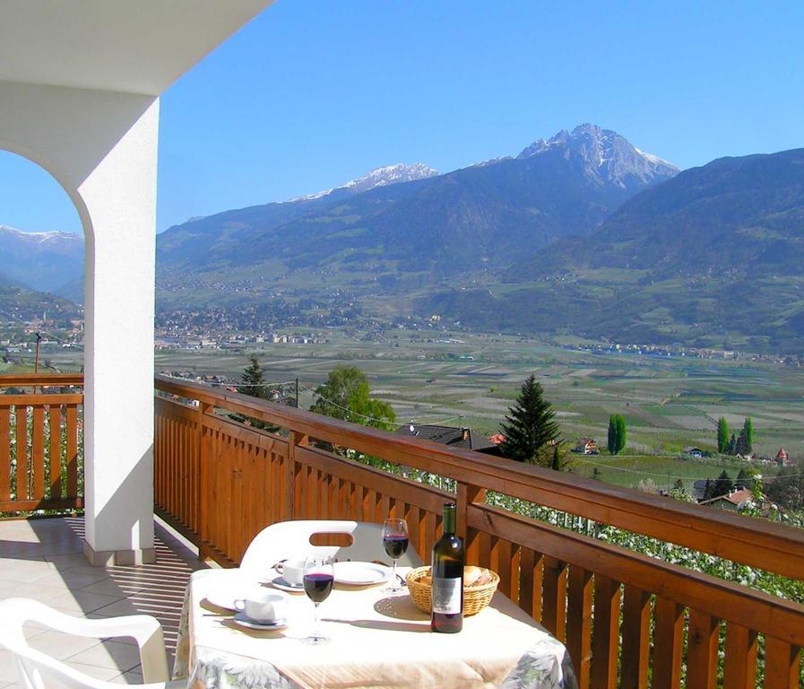 Unterbrunnerhof Apartment Lana Bagian luar foto